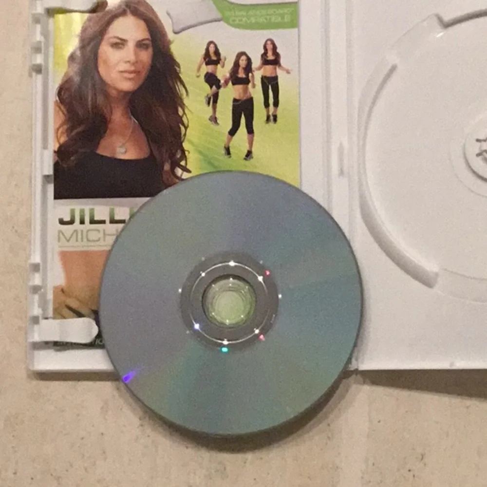 Jillian Michaels Fitness Ultimatum Nintendo Wii Game & The Biggest Loser Wii